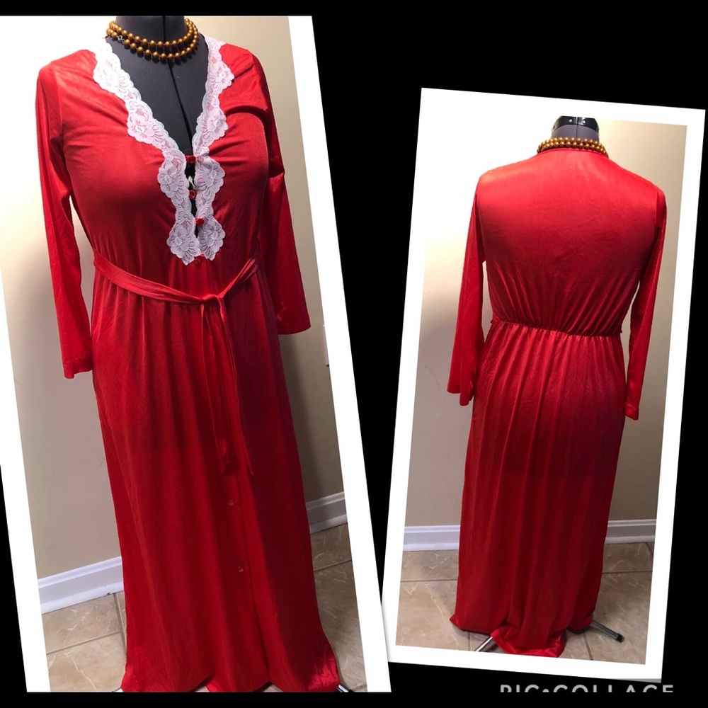 Vintage Dixie Belle Peignoir long gown Small 32-34